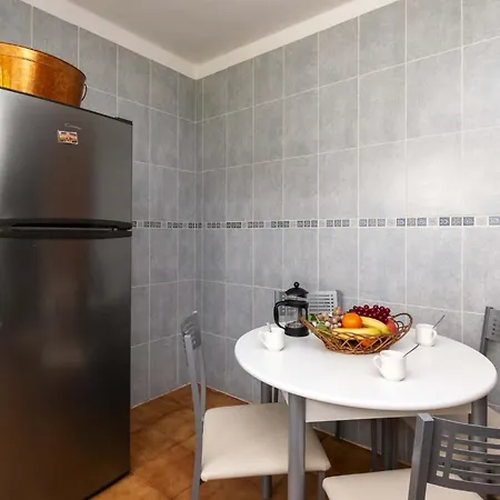 Parque Santiago Iii 235 - Four Bed 别墅 *